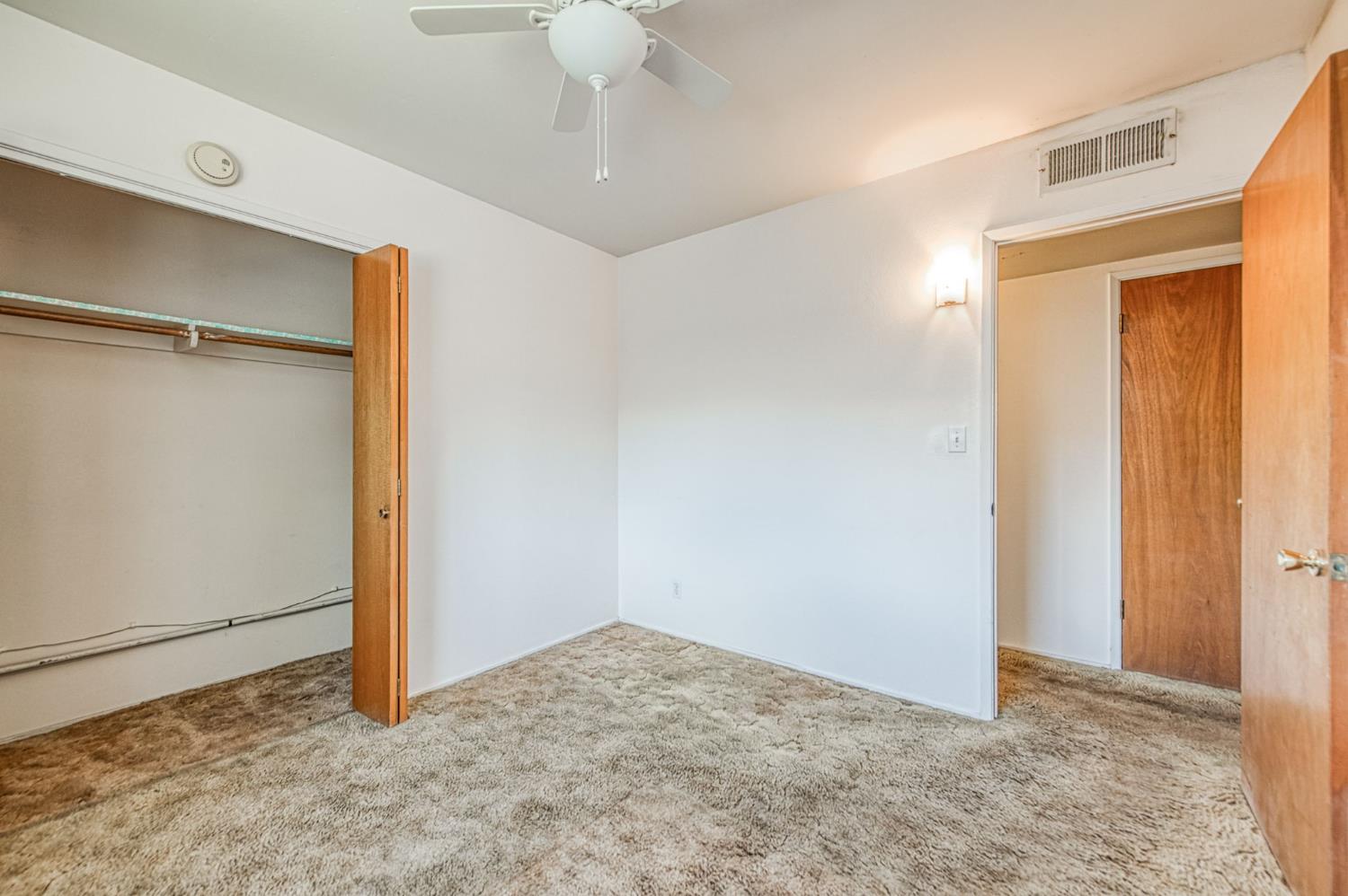 148 Russell Avenue Clovis, CA 93612 - Photo 20 of 33 an empty room with a empty space