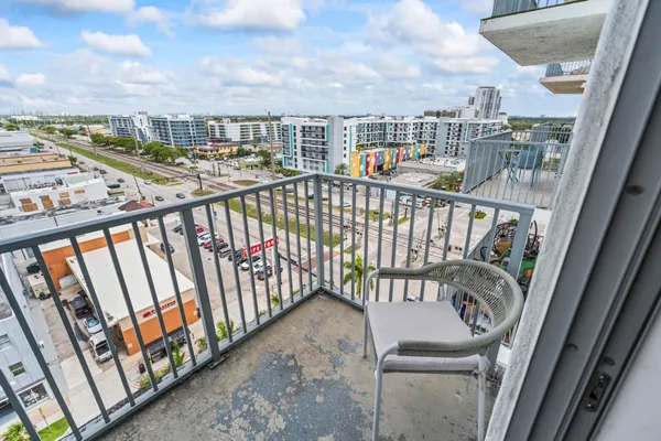 $252,900 | 140 South Dixie Highway, Unit 905, Hollywood, FL 33020