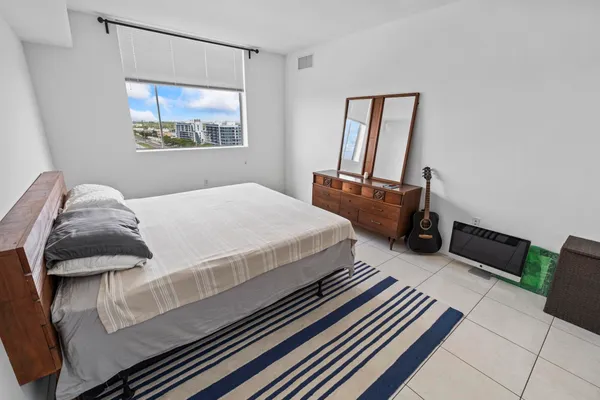 $252,900 | 140 South Dixie Highway, Unit 905, Hollywood, FL 33020