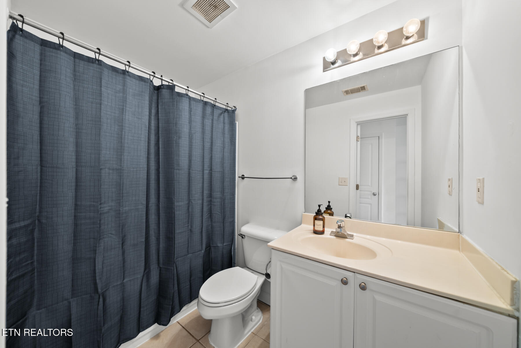 3720 Spruce Ridge Way, Unit 2222 Knoxville, TN 37920 - Photo 25 of 35 DSC02571