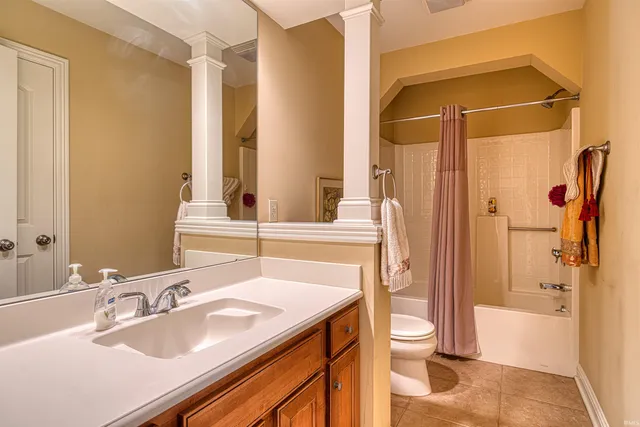 $475,000 | 2444 Windemere Drive, Evansville, IN 47725