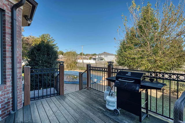 $475,000 | 2444 Windemere Drive, Evansville, IN 47725