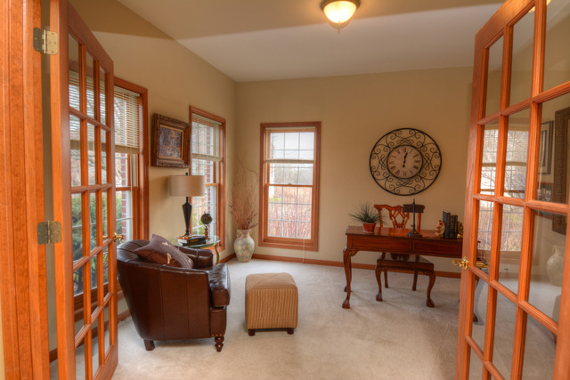 39W117 Bartelt Road Geneva, IL 60134 - Photo 3 of 21 Gallery Image 3