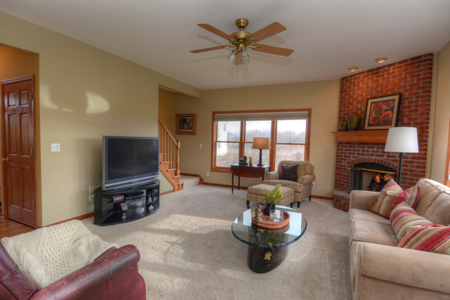 39W117 Bartelt Road Geneva, IL 60134 - Photo 5 of 21 Gallery Image 5