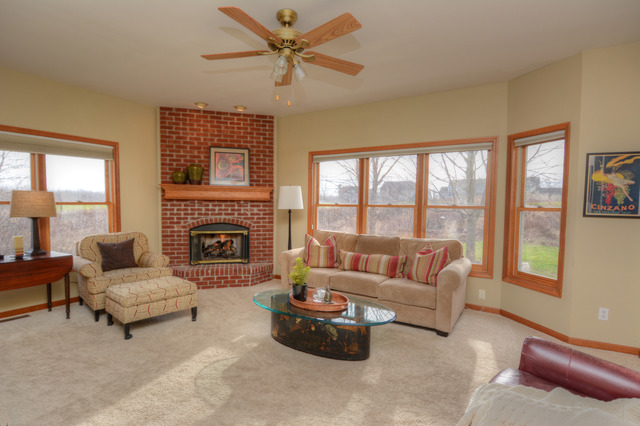 39W117 Bartelt Road Geneva, IL 60134 - Photo 6 of 21 Gallery Image 6