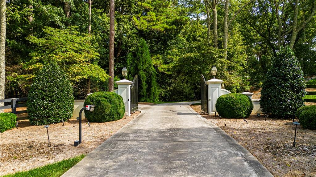 1985 Birmingham Road Alpharetta, GA 30004 - Photo 12 of 55 Gallery Image 12