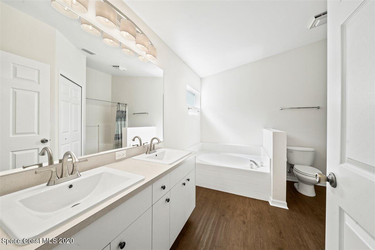 1002 Brumpton Place Rockledge, FL 32955 - Photo 12 of 26 Master Bath
