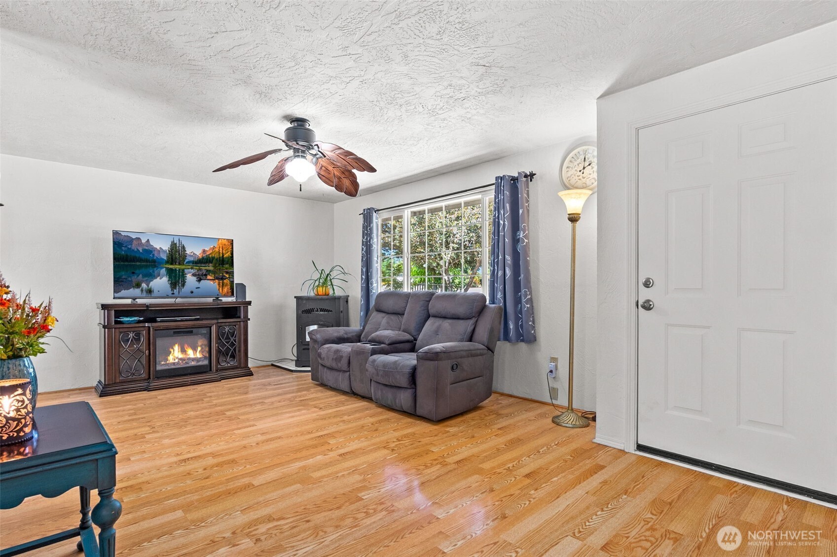 5911 188th Avenue Southwest Rochester, WA 98579 - Photo 6 of 36