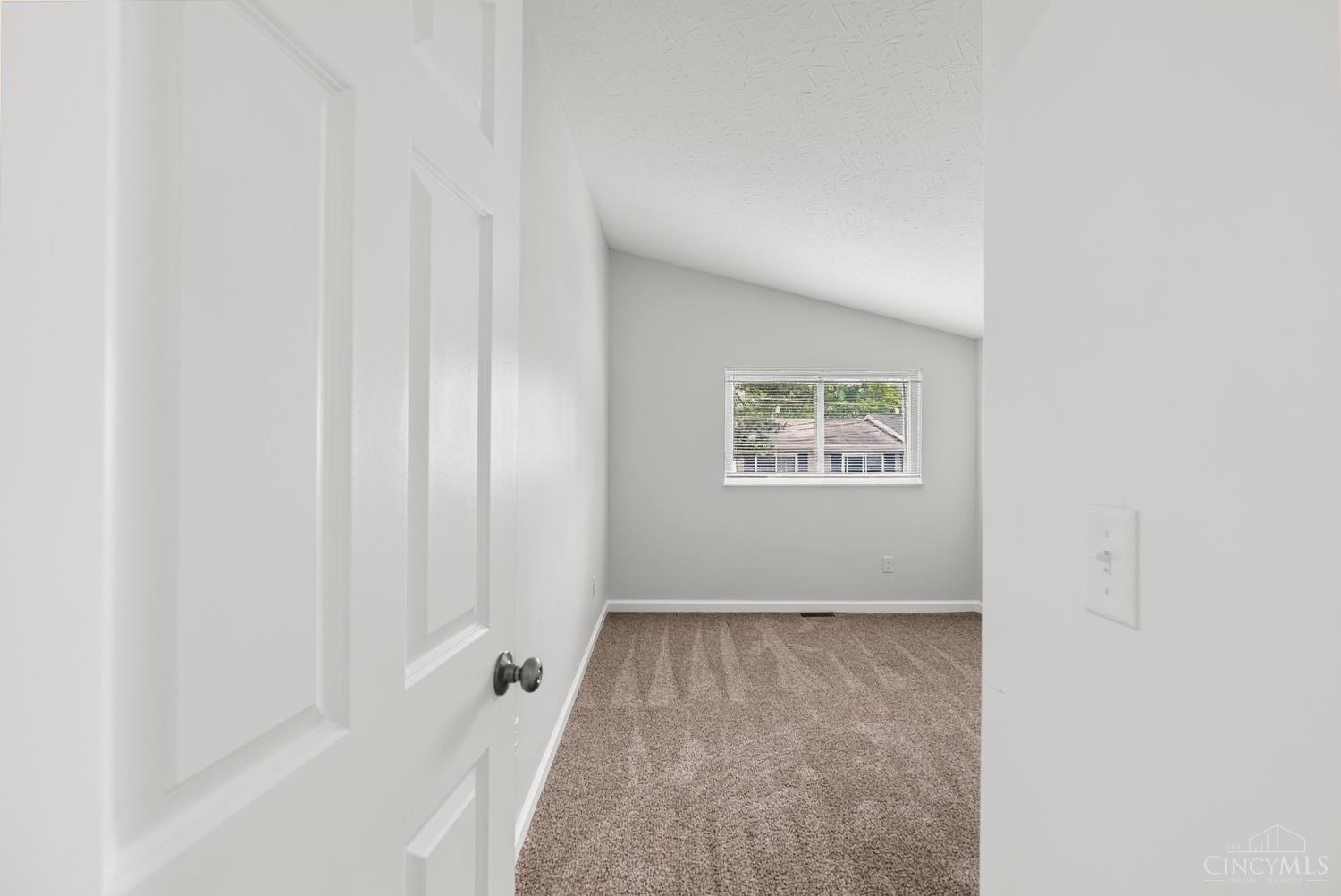 7752 Montgomery Road, Unit 71 Cincinnati, OH 45236 - Photo 39 of 56 Gallery Image 39