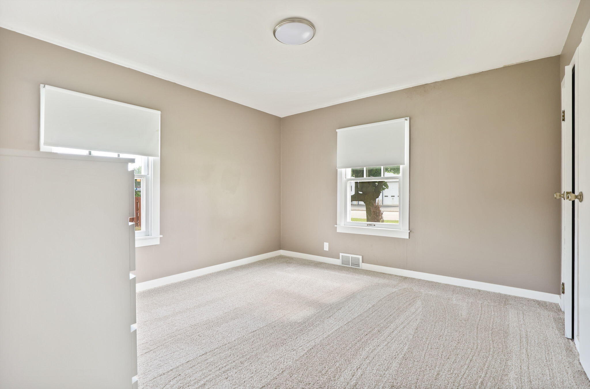 150 South Hemlock Road Hemlock, MI 48626 - Photo 26 of 43 .