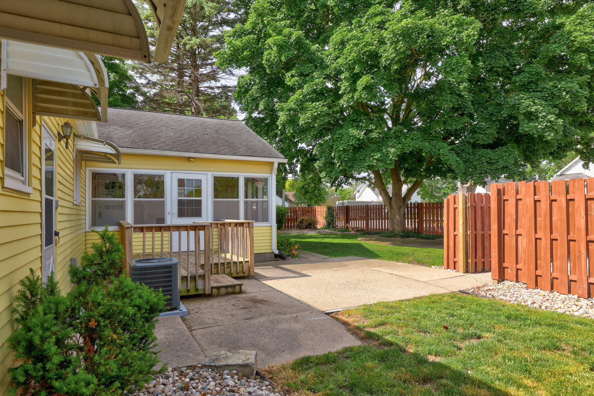 150 South Hemlock Road Hemlock, MI 48626 - Photo 40 of 43 .