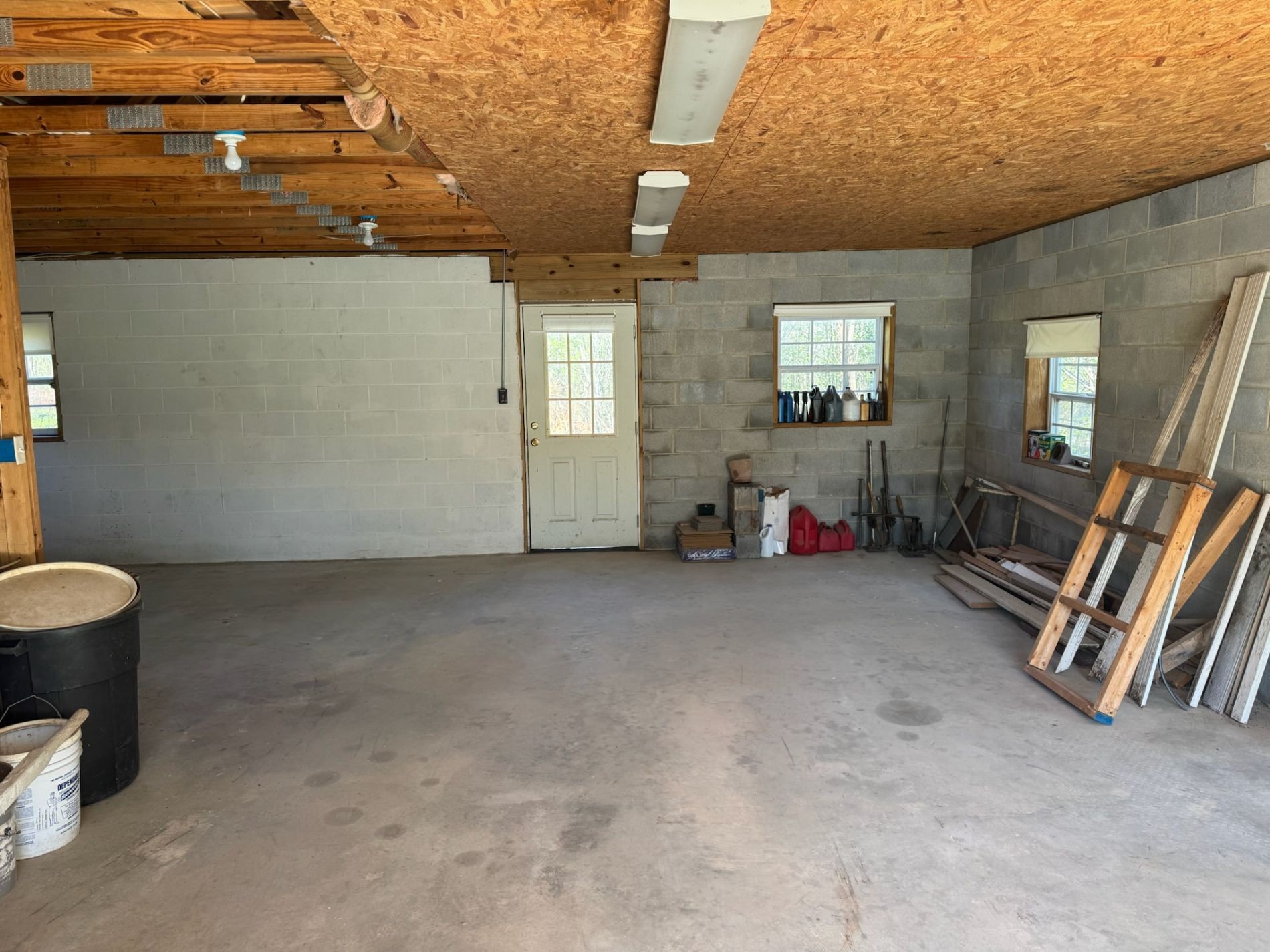 465 Zimmerman Road Hampshire, TN 38461 - Photo 23 of 23 a view of livingroom with furniture and windows