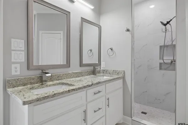 $1,950 | 629 Third Street, Bullard, TX 75757