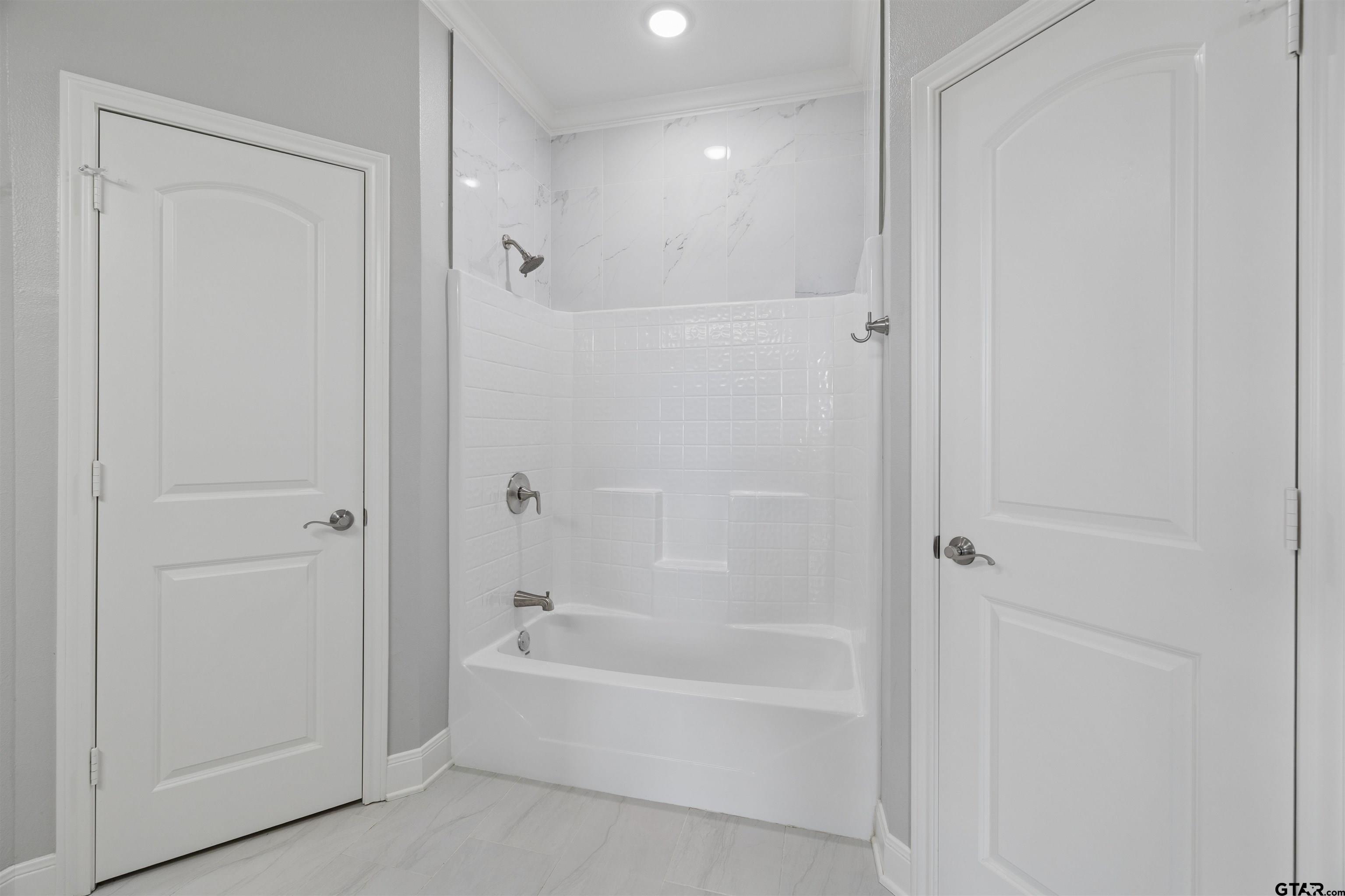 629 Third Street Bullard, TX 75757 - Photo 15 of 18 a bathroom with a bathtub