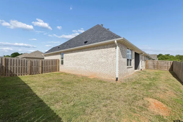$1,950 | 629 Third Street, Bullard, TX 75757