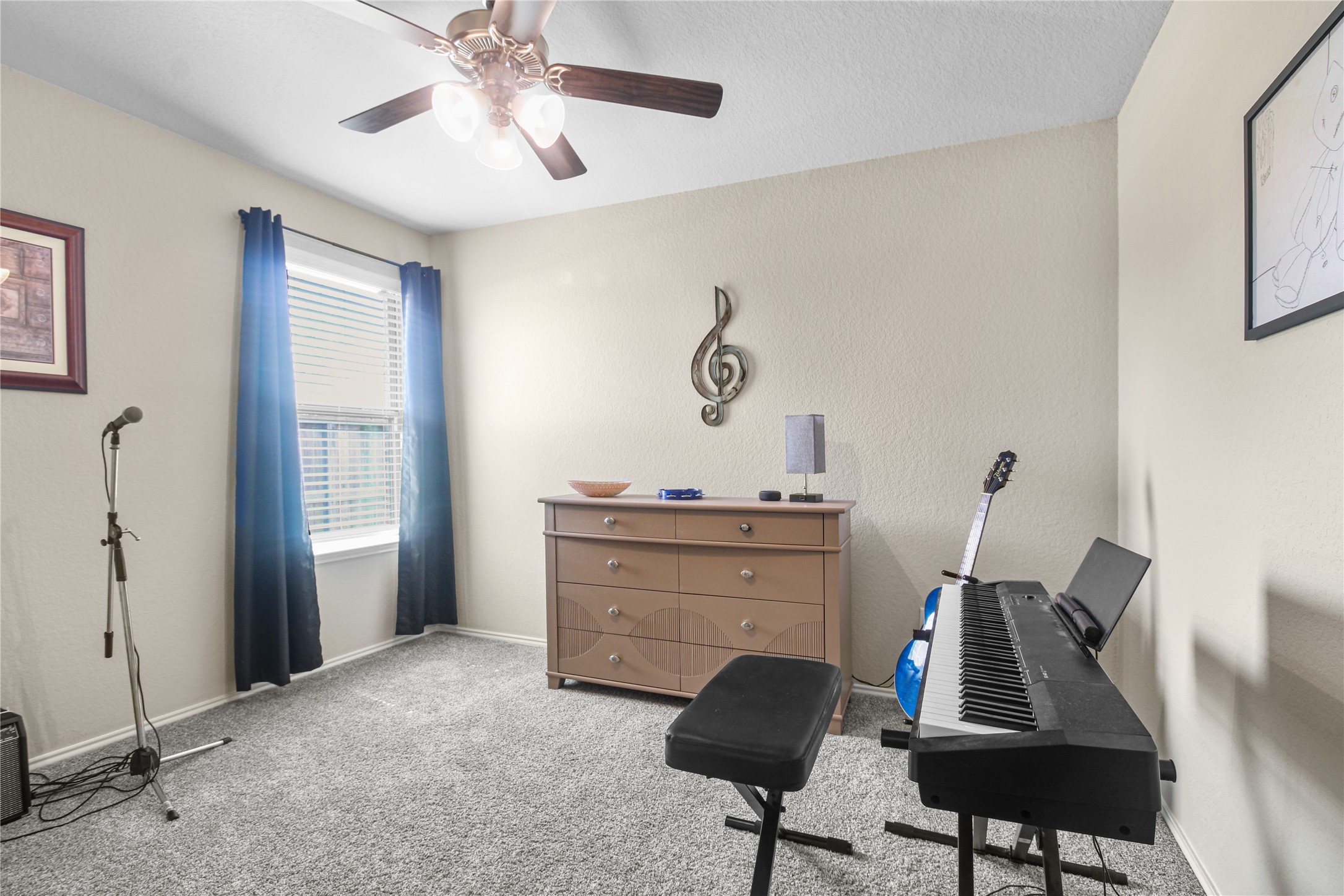 6706 Twin Oaks Lane Rosenberg, TX 77469 - Photo 26 of 32 Ceiling fans in all secondary bedrooms