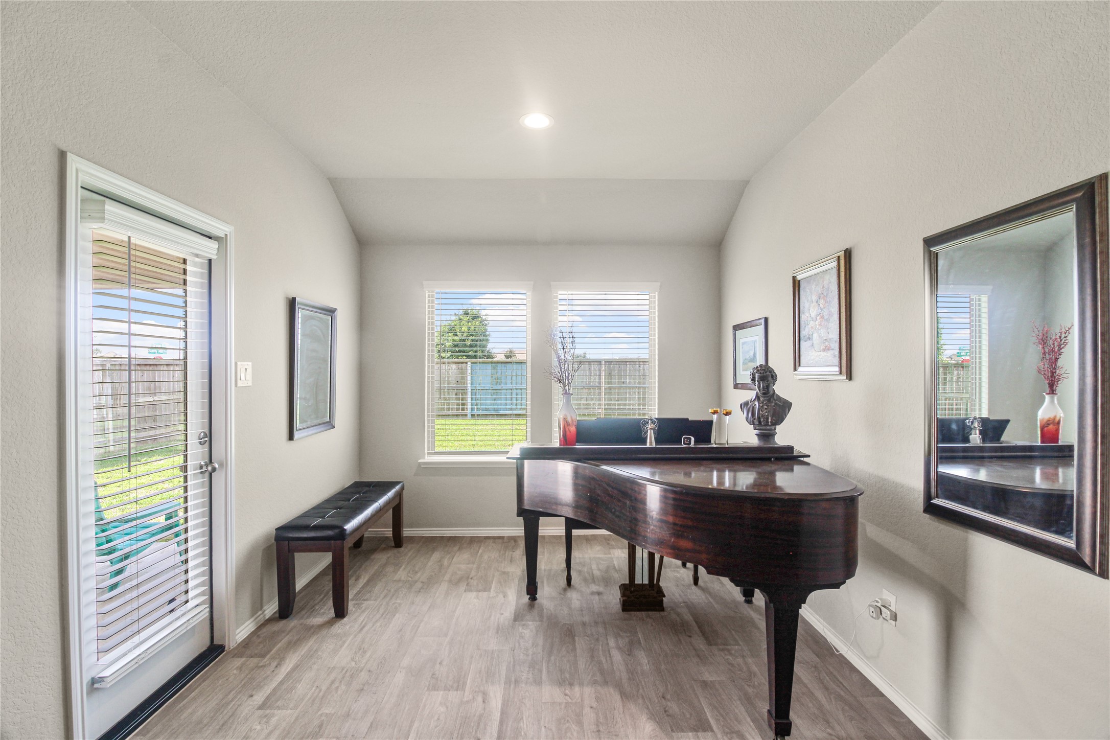 6706 Twin Oaks Lane Rosenberg, TX 77469 - Photo 10 of 32 Formal dining room