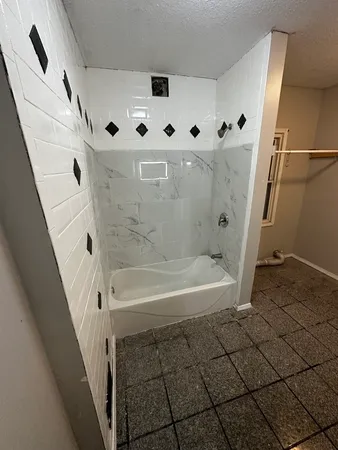 $2,495 | 435 South Poplar Avenue, Kankakee, IL 60901