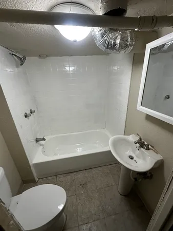 $2,495 | 435 South Poplar Avenue, Kankakee, IL 60901