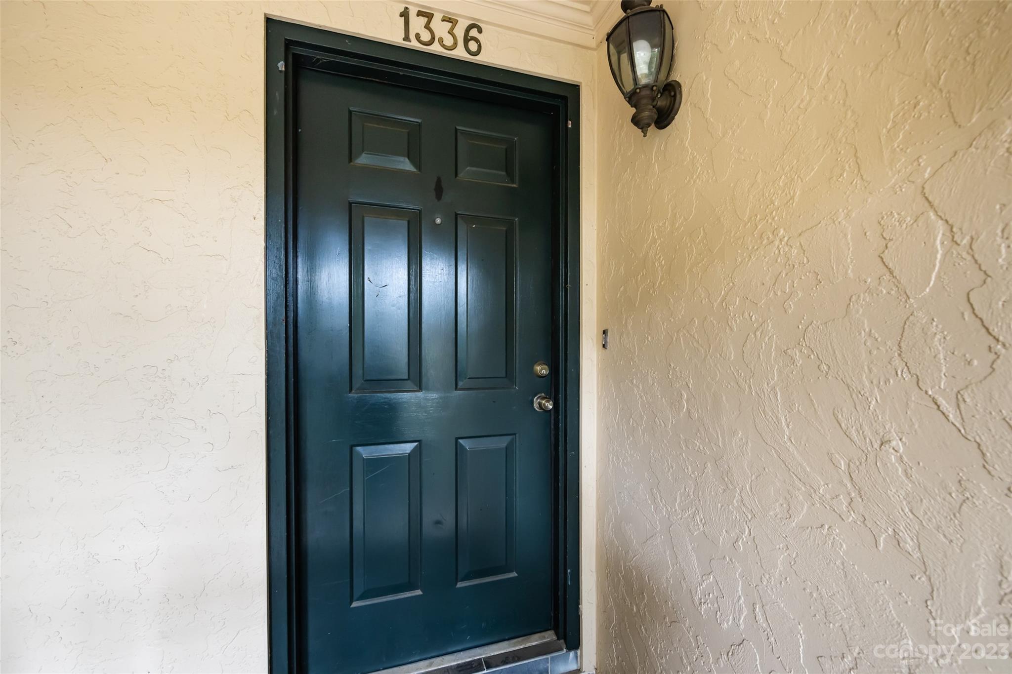 1336 Queens Road Charlotte, NC 28207 - Photo 7 of 36 a view of a elevator