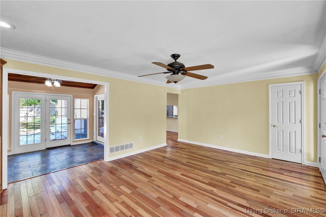 7405 Ridan Way Louisville, KY 40214 - Photo 12 of 80