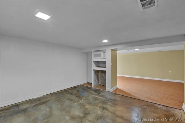 $2,500 | 7405 Ridan Way, Louisville, KY 40214