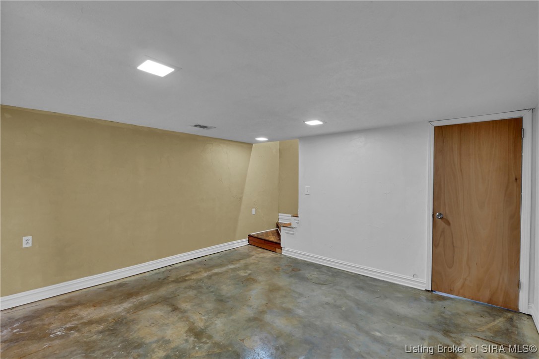 7405 Ridan Way Louisville, KY 40214 - Photo 49 of 80