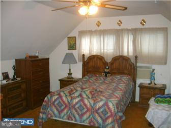 2825 Nature Road Philadelphia, PA 19154 - Photo 8 of 12 Bedroom - Main