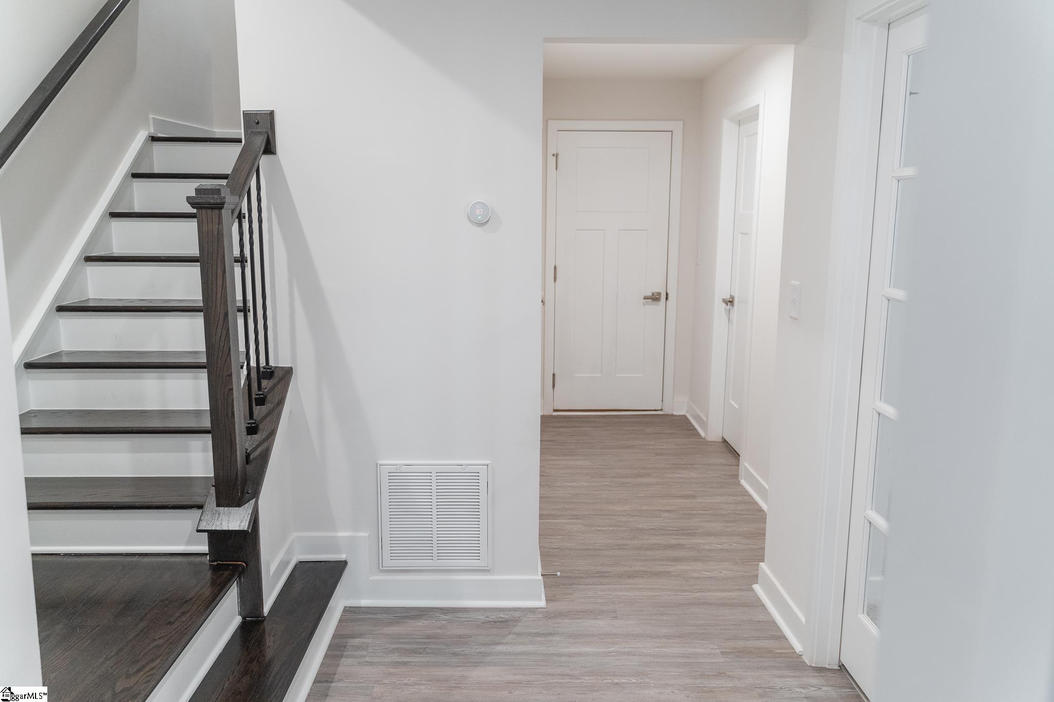 8 Stinson Road Greenville, SC 29607 - Photo 10 of 30