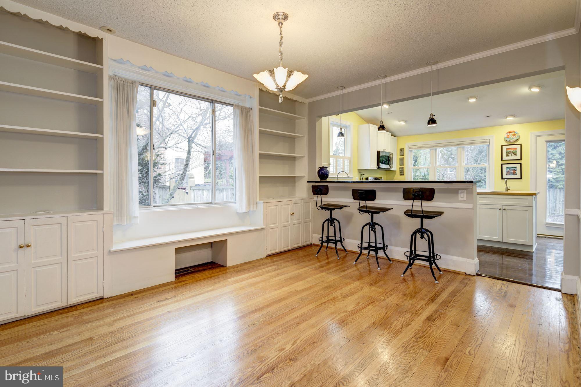 637 Anneslie Road Baltimore, MD 21212 - Photo 14 of 58 Gorgeous hardwoods. Built-ins in dining room.