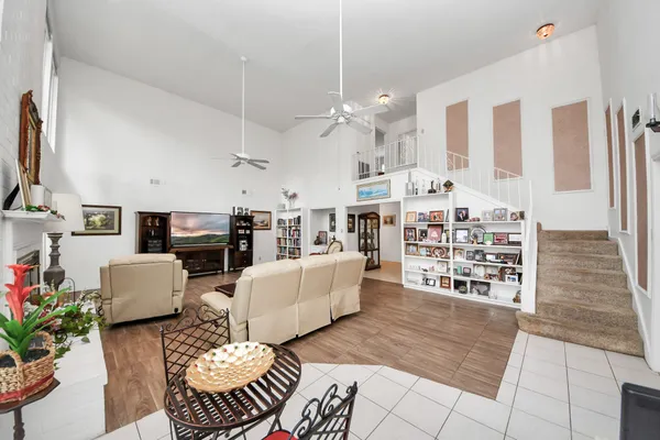 $2,175 | 17 Winged Foot Drive, Conroe, TX 77304