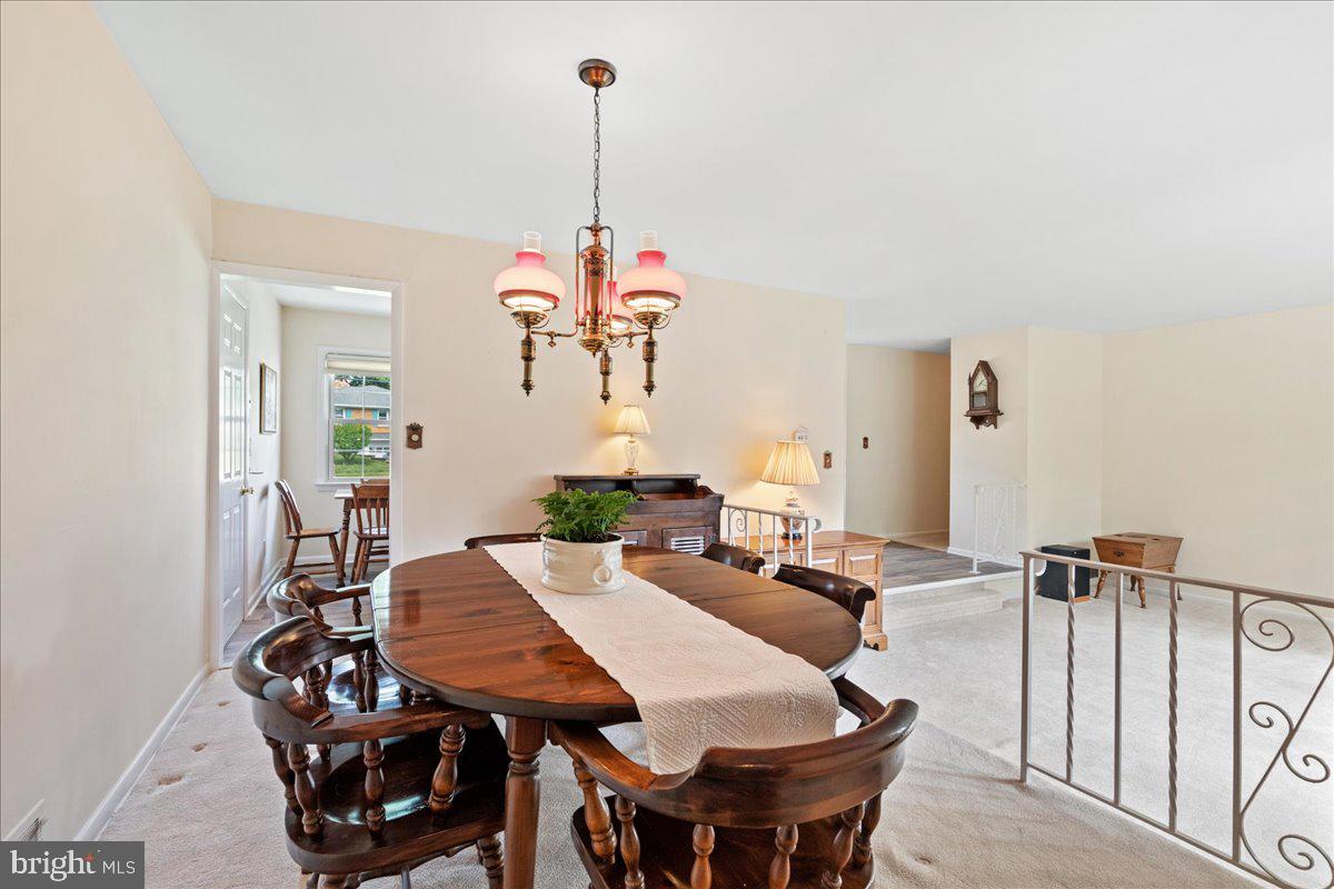 2 Abbott Road Trenton, NJ 08690 - Photo 11 of 29 Dining Area