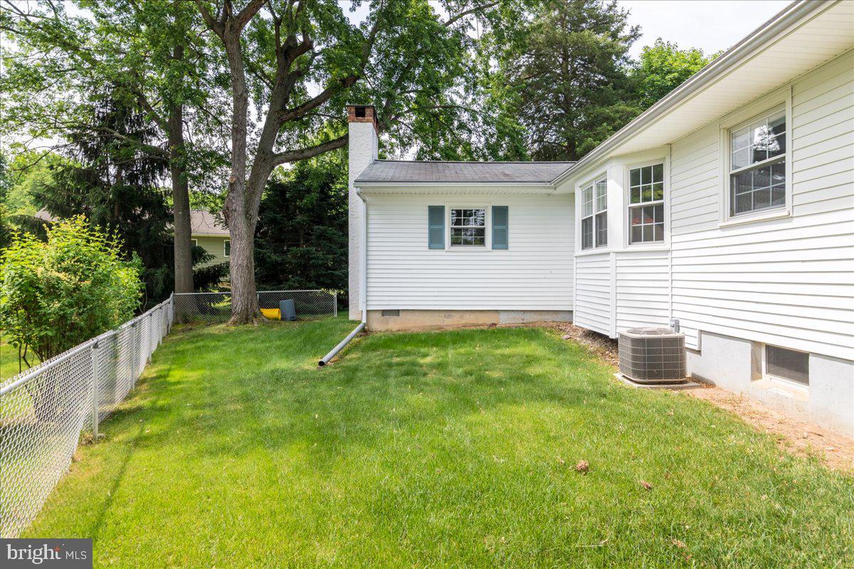 2 Abbott Road Trenton, NJ 08690 - Photo 25 of 29 Backyard