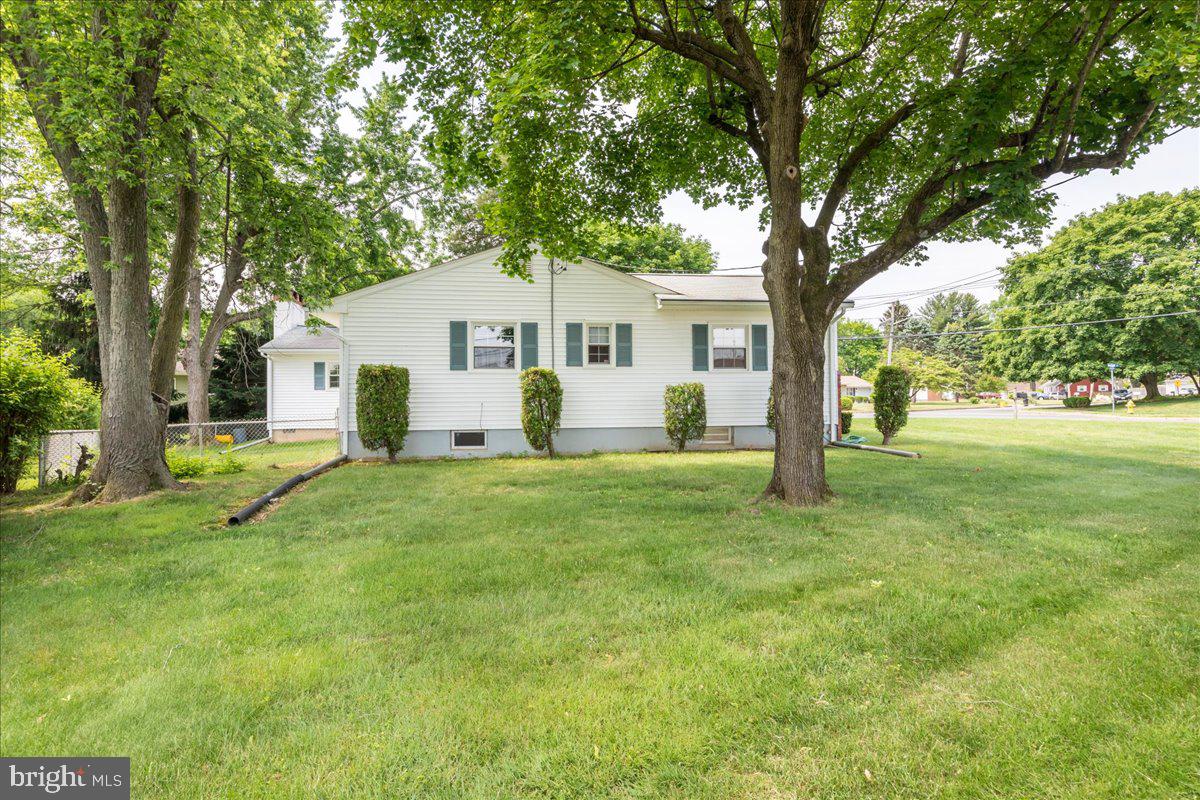2 Abbott Road Trenton, NJ 08690 - Photo 28 of 29 Side View of Home