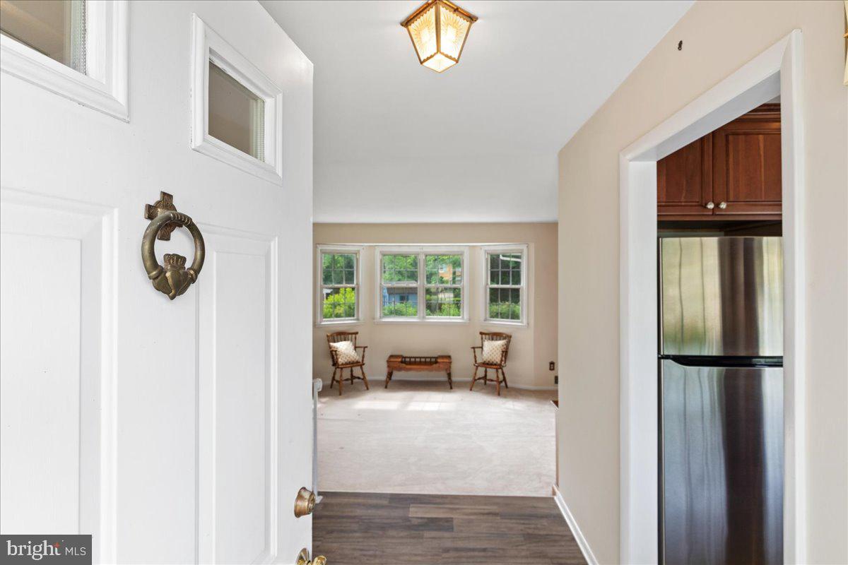 2 Abbott Road Trenton, NJ 08690 - Photo 4 of 29