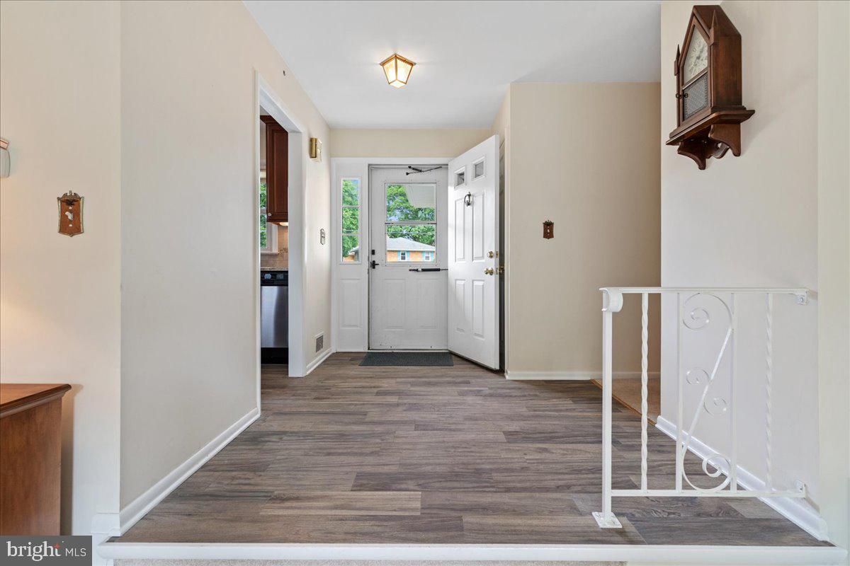 2 Abbott Road Trenton, NJ 08690 - Photo 5 of 29 Entry Way