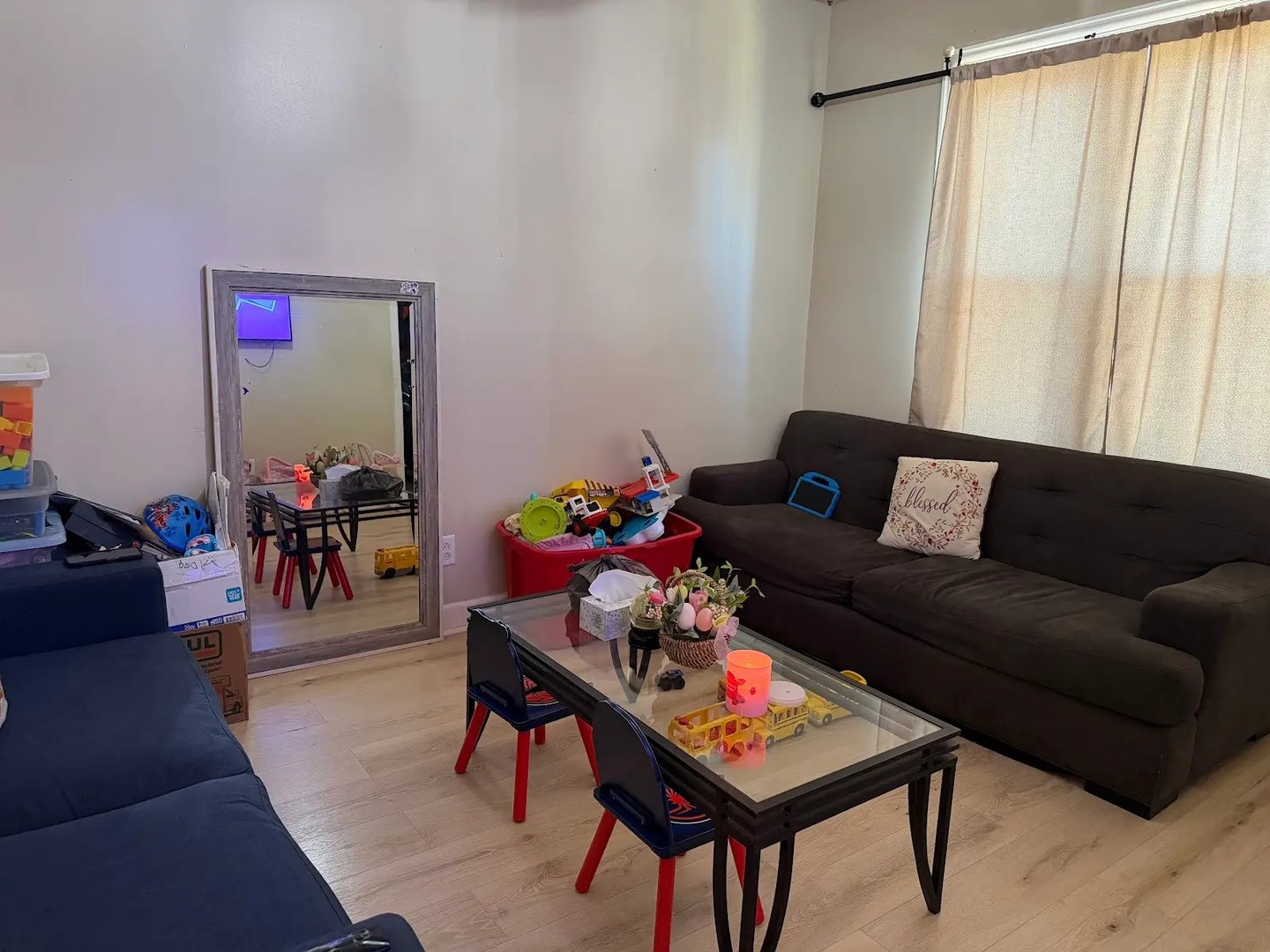 3033 South Kenneth Avenue Chicago, IL 60623 - Photo 20 of 43 a living room with furniture and a window
