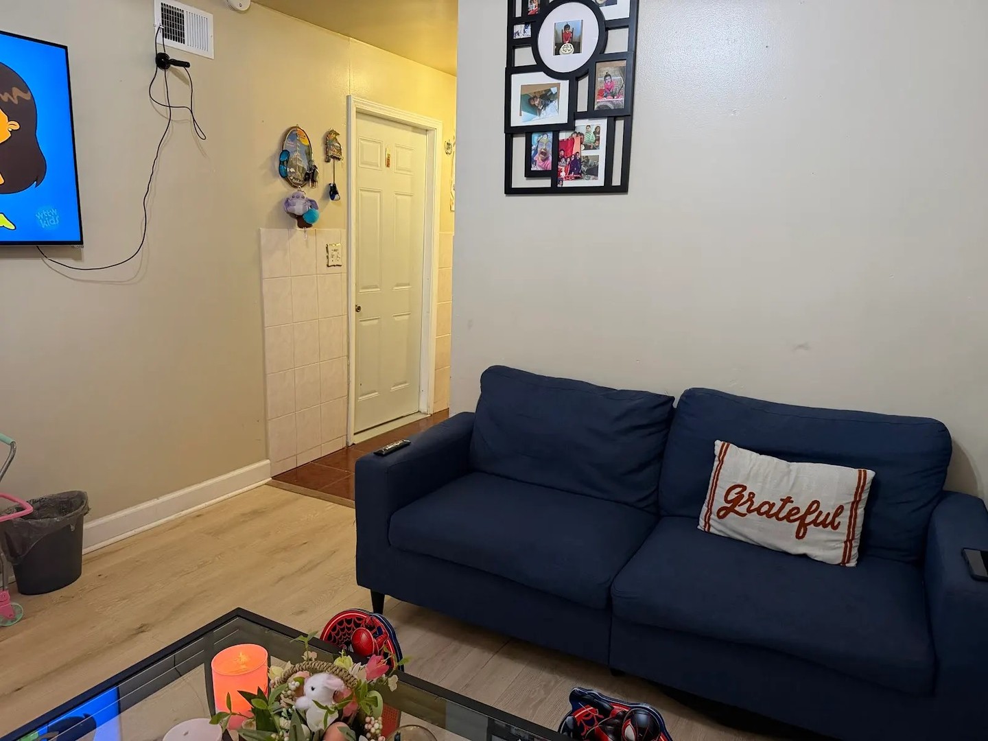 3033 South Kenneth Avenue Chicago, IL 60623 - Photo 21 of 43 a living room with furniture and a window