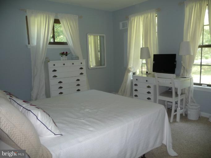 11130 Country Road Dunkirk, MD 20754 - Photo 16 of 30 3rd Bedroom