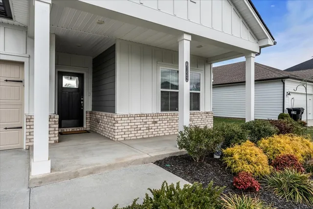 $499,900 | 6132 Farm Castle Drive, Rockvale, TN 37153