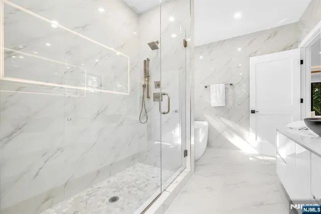 $1,999,999 | 742 Prospect Street, Glen Rock, NJ 07452