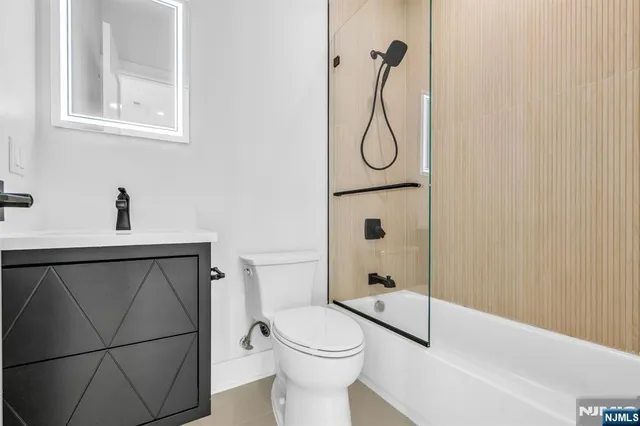 $1,999,999 | 742 Prospect Street, Glen Rock, NJ 07452