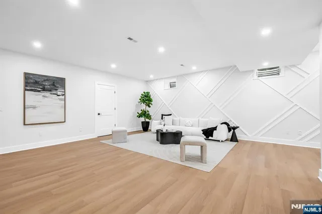 $1,999,999 | 742 Prospect Street, Glen Rock, NJ 07452