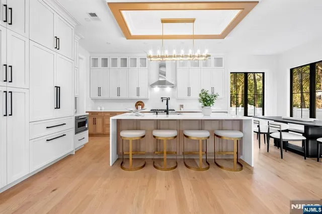 $1,999,999 | 742 Prospect Street, Glen Rock, NJ 07452