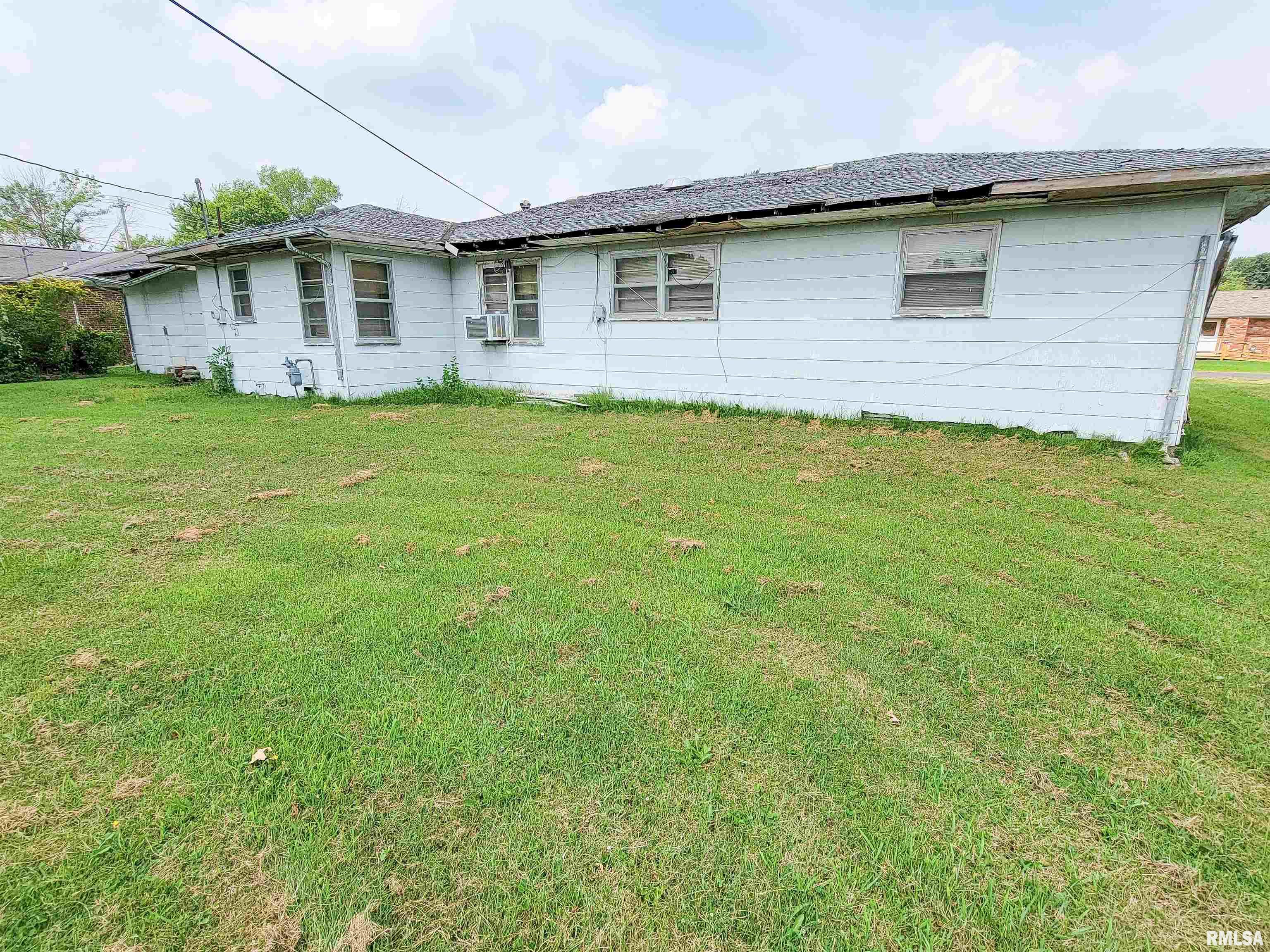 835 West 5th Street Flora, IL 62839 - Photo 2 of 2 Gallery Image 2
