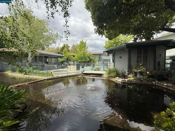 $399,000 | 1036 Oak Grove Road, Unit 105, Concord, CA 94518