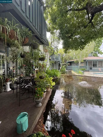 $399,000 | 1036 Oak Grove Road, Unit 105, Concord, CA 94518
