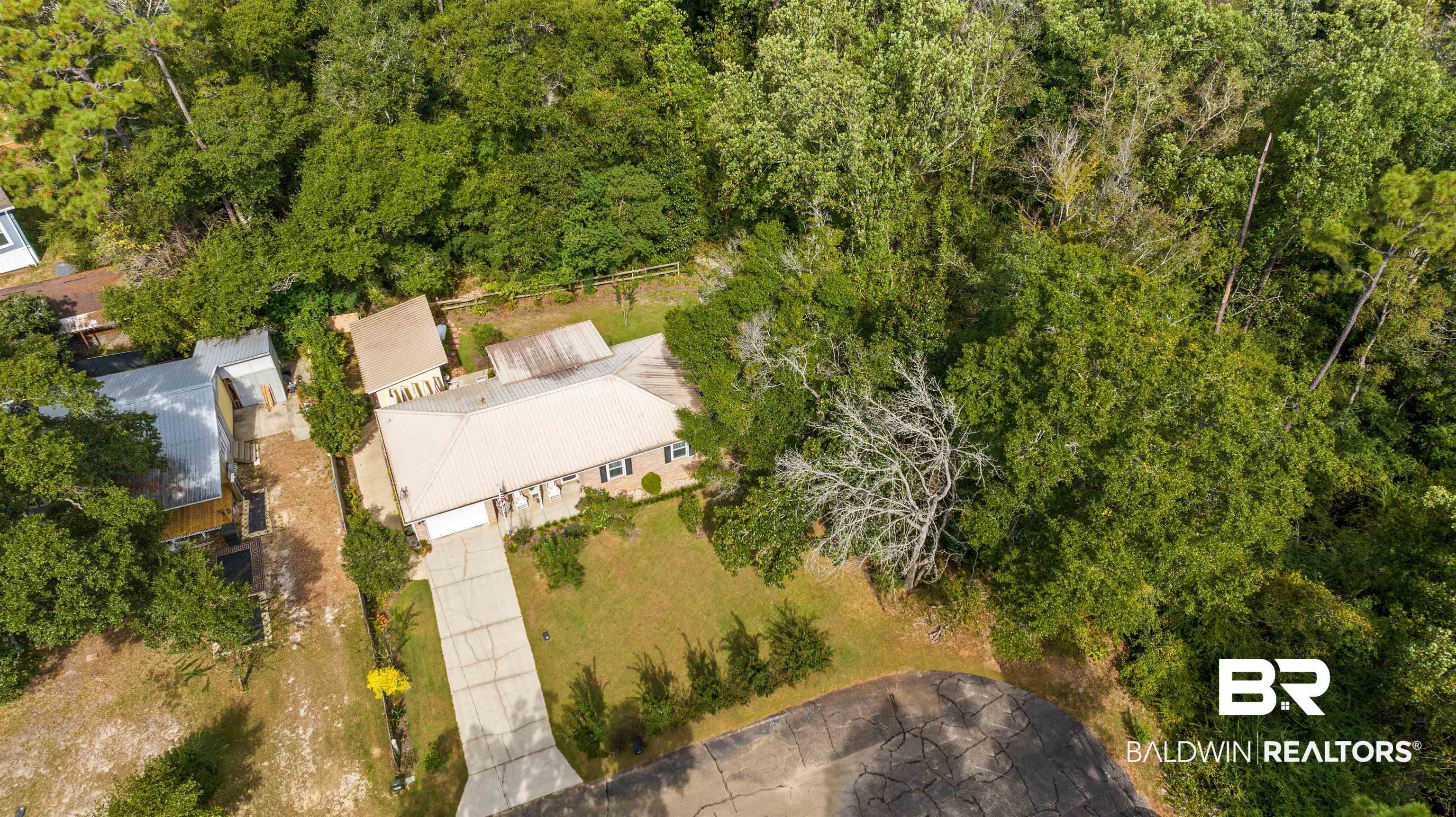 1277 Rio Circle Lillian, AL 36549 - Photo 6 of 55 Gallery Image 6