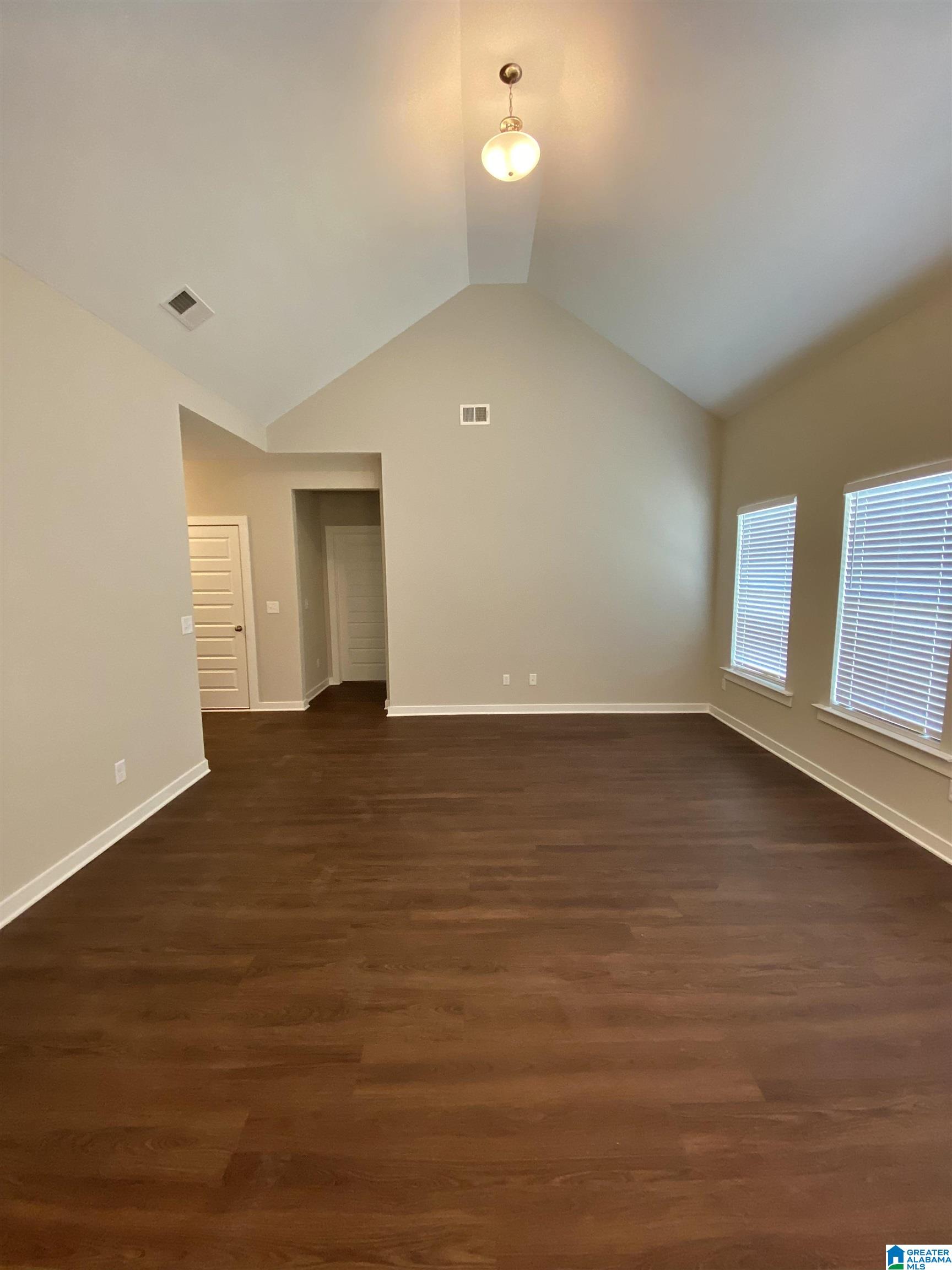 75 Ballington Way Clanton, AL 35045 - Photo 2 of 6