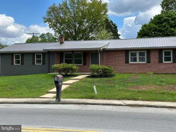 $349,900 | 520 East Orange Street, Shippensburg, PA 17257